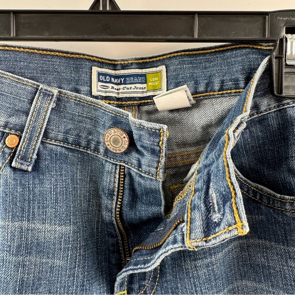 Old Navy Bootcut Jeans – Low Waist, Medium Wash, Size 4 Short - Picture 5 of 8